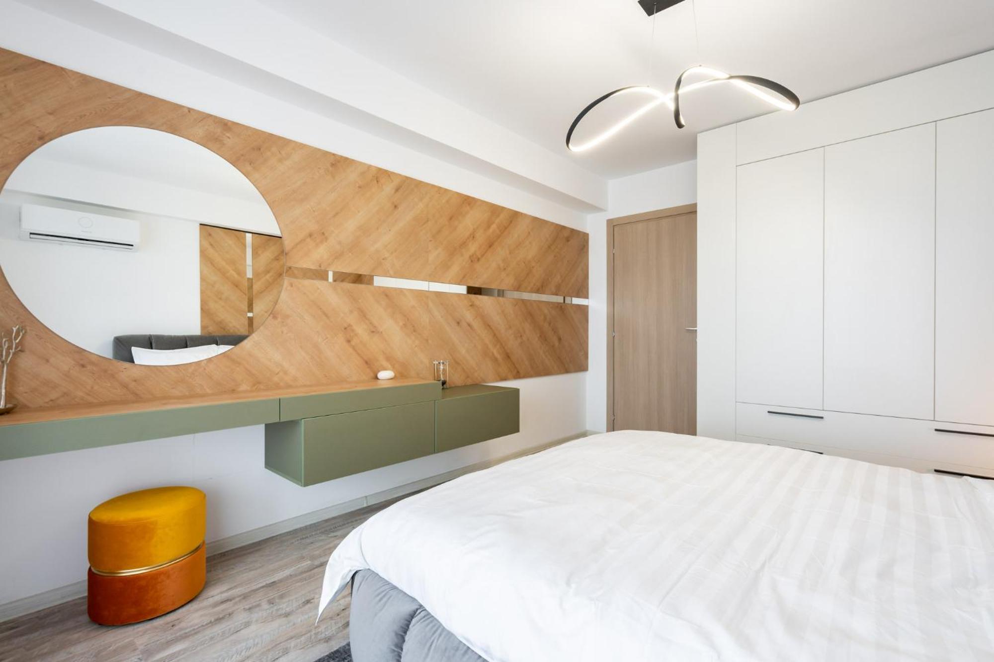 Classy Sassy - Elegant Escape In Timpuri Noi Bukarest Exteriör bild