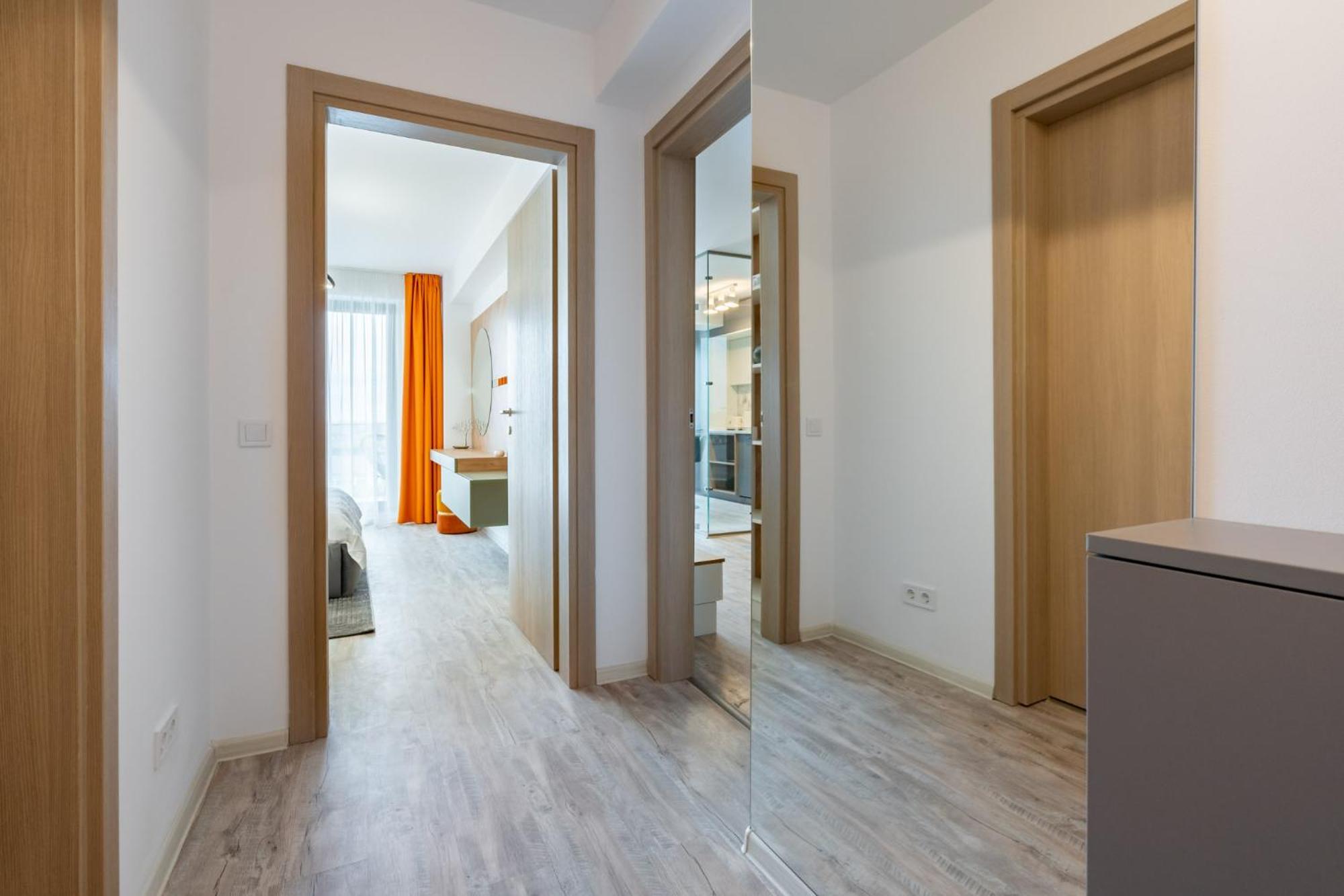 Classy Sassy - Elegant Escape In Timpuri Noi Bukarest Exteriör bild
