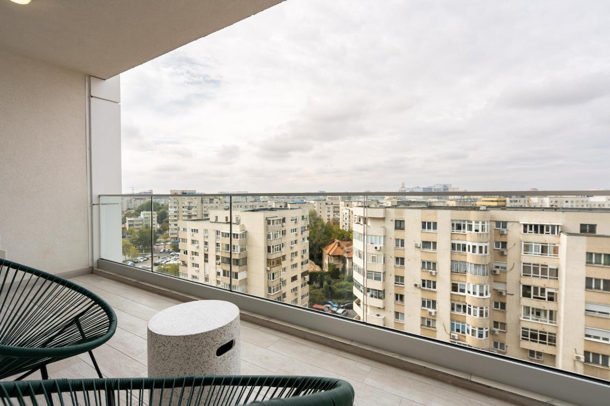 Classy Sassy - Elegant Escape In Timpuri Noi Bukarest Exteriör bild
